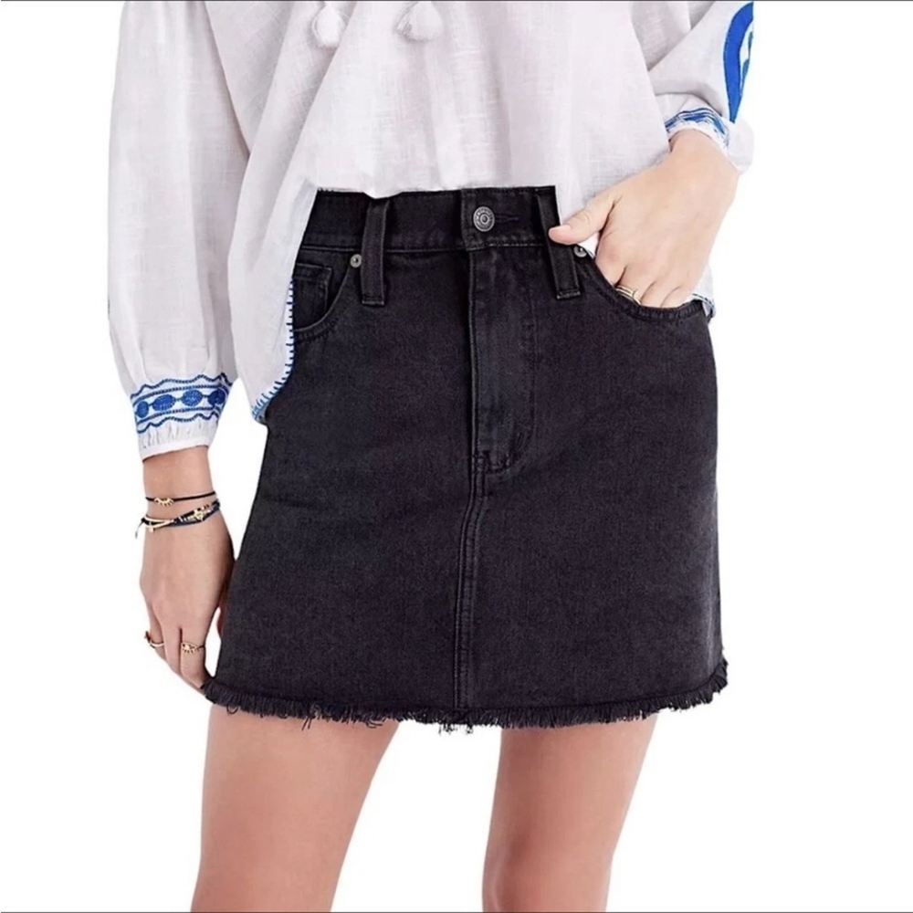 Madewell McCarren Washed Black Jean Denim Mini Skirt Frayed Raw-Hem- 31/12US
